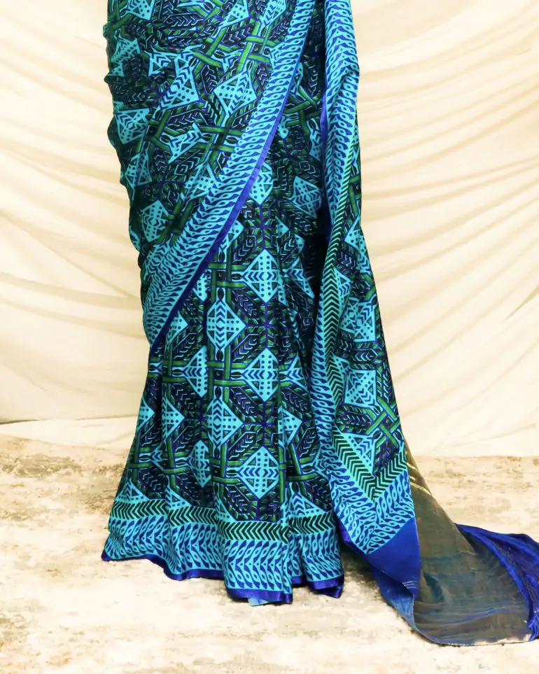 Pure Handloom Blue Gaji Silk Saree - Image 3