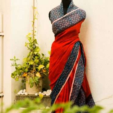 Pure Handloom Tomato Pink Linen  Saree