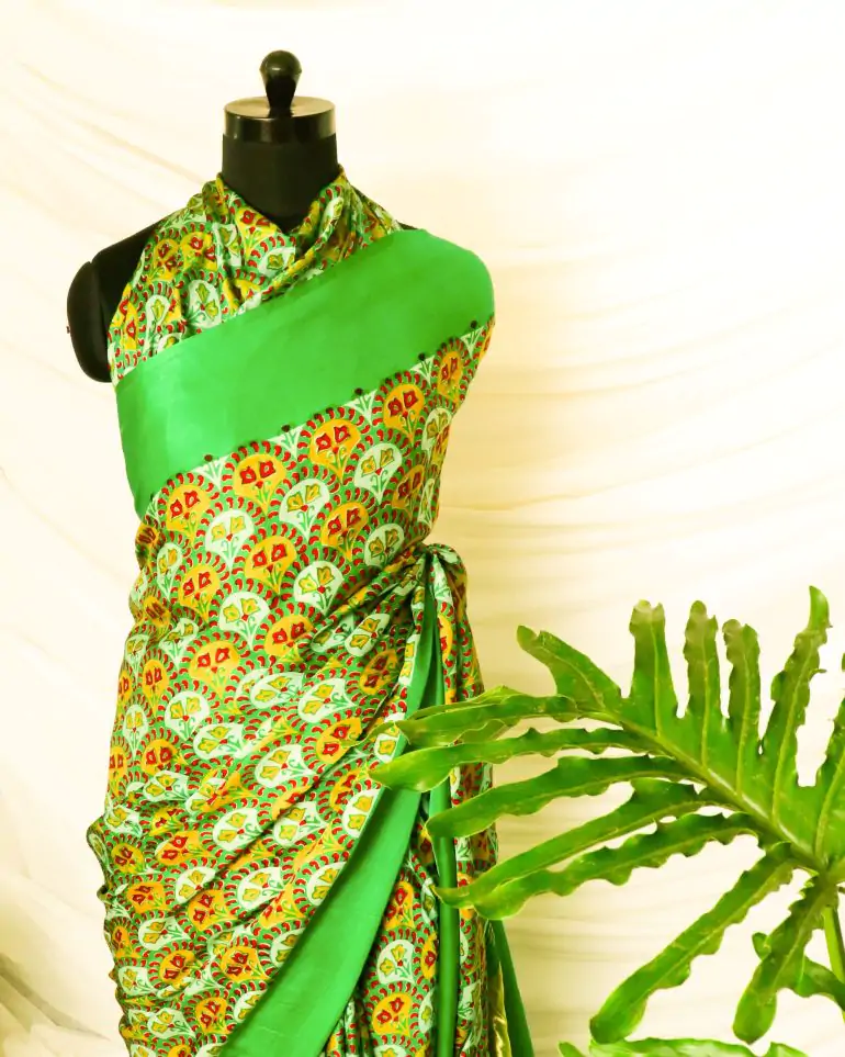 Pure Handloom Parakeet Green Gaji Silk Saree - Image 4