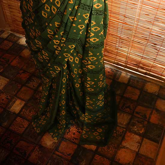 Bottle green colour designer Mul cotton saree