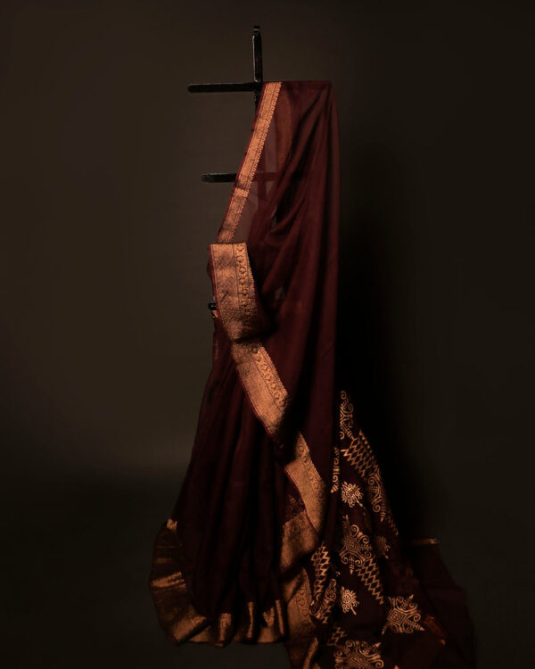 Cocoa Charm Brown Kota Cotton Zari Printed Saree, Full size 1