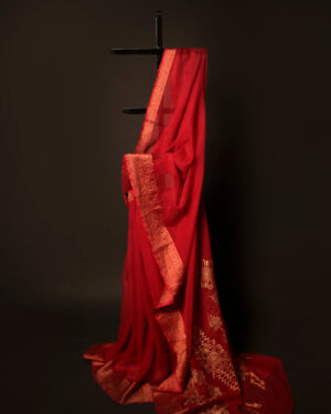 Crimson Elegance Red Kota Cotton Zari Printed Saree, Close up