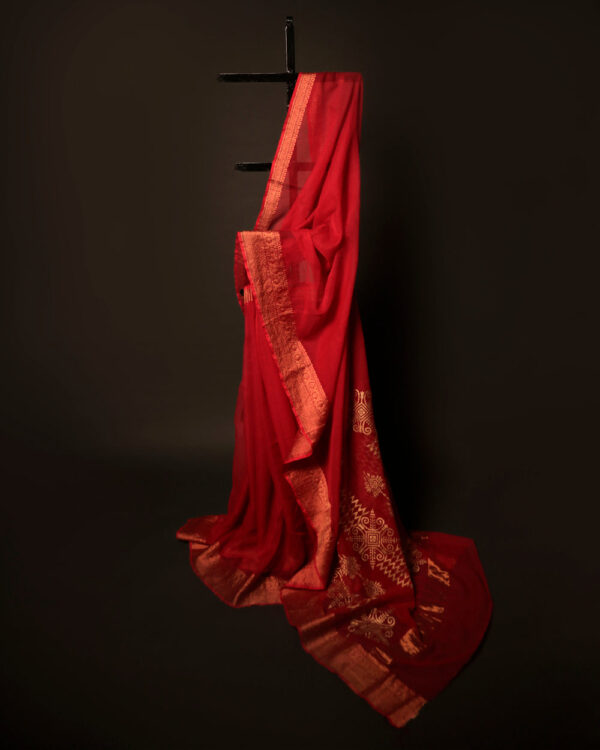 Crimson Elegance Red Kota Cotton Zari Printed Saree, Full size