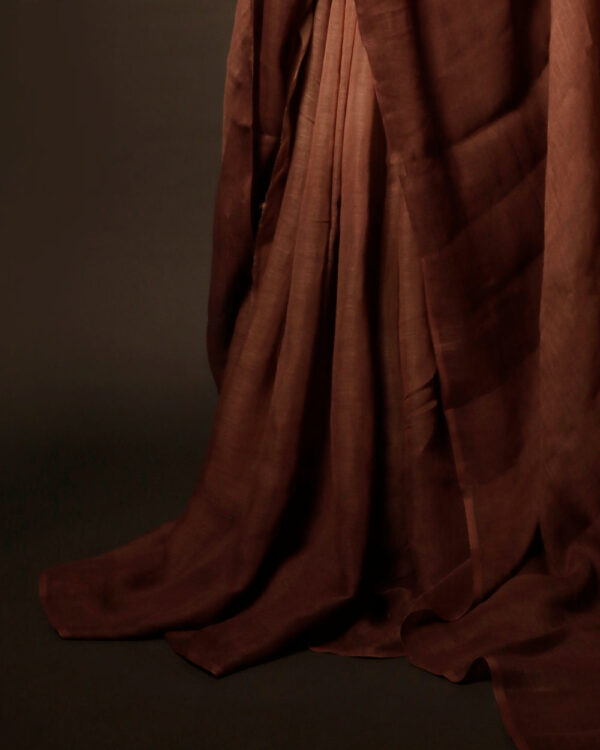Earthen Elegance Beige and Brown Linen Shaded Saree