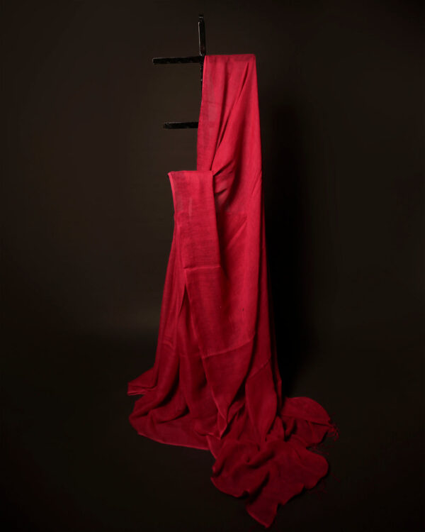 Crimson Elegance Red Textured Linen Shaded Saree