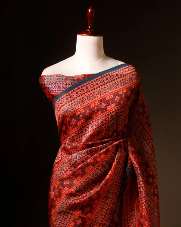 rn-image_picker_lib_temp_3c3c1b9e-cc44-4d7c-8541-324ba5d62736 Mystic Mocha Maroon and Black Printed Pure Organza Silk Saree
