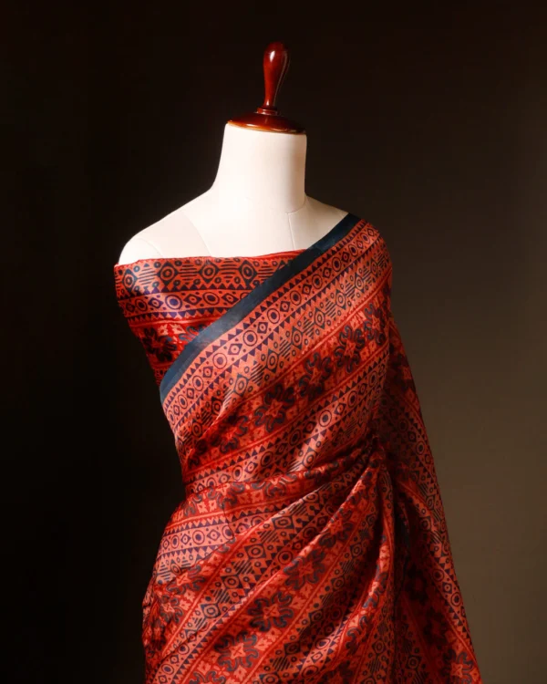 rn-image_picker_lib_temp_720335f3-f774-4b87-b851-af1b597c7a2b Mystic Mocha Maroon and Black Printed Pure Organza Silk Saree