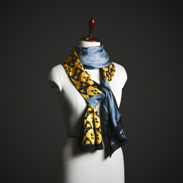 Steampunk Gear Print Silk Scarf for Women – Luxury Blue & Gold Industrial Motif Stole