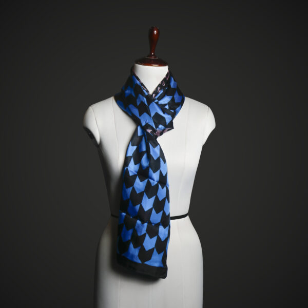 Steampunk Gear Print Silk Stole – Luxury Blue & Gold Industrial Motif Scarf